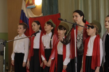 Православный семейный центр «Лествица» приглашает на литературно-музыкальную постановку «Любовь и война»