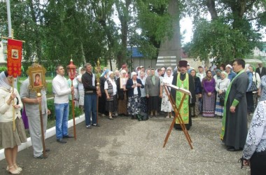 VI Троицкий крестный ход прошел по Фроловскому району Волгоградской области