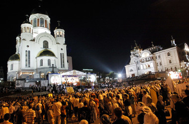 Ежегодно в Екатеринбурге проходят «Царские дни» — мероприятия, посвященные памяти святых Царственных страстотерпцев