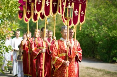 В день памяти жертв массированной бомбардировки Сталинграда в благочинии Северного округа состоялся крестный ход