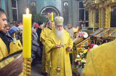10 октября митрополит Волгоградский и Камышинский Герман совершил Всенощное бдение в Казанском соборе