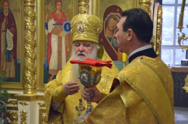 Третьего января митрополит Волгоградский и Камышинский Герман совершил Божественную литургию в Казанском соборе