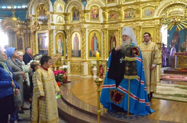 Божественная литургия в праздник Воздвижения Честного и Животворящего Креста Господня