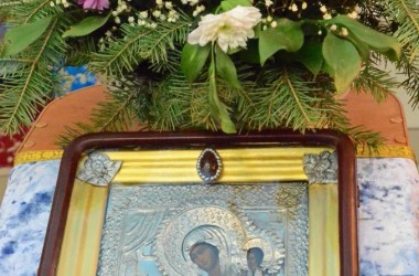 Божественная литургия в храме  иконы Божией Матери «Нечаянная Радость»
