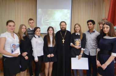 В Волгограде прошел школьный гражданский форум «Православные подвижники»
