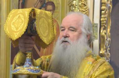 Божественная литургия в Казанском соборе (15 октября)