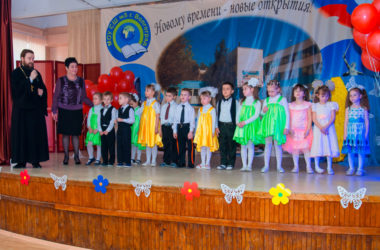 Пасхальный хоровой собор для детей дошкольного возраста прошел в Краснооктябрьском районе