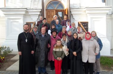 Библиотекари города побывали в Дубовском Свято-Вознесенском монастыре