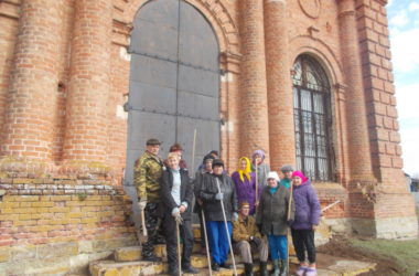 В селе Лозном добровольцы помогли храму, поддержав акцию «Живая проповедь»