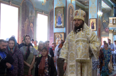 Митрополит Феодор совершил Божественную Литургию в день Сретения Владимирской иконы Божией Матери.