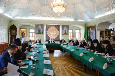 Святейший Патриарх Кирилл возглавил заседание президиума Межсоборного присутствия