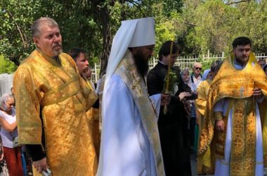 Владыка Феодор молитвенно почтил память митрополита Гурия (Егорова)
