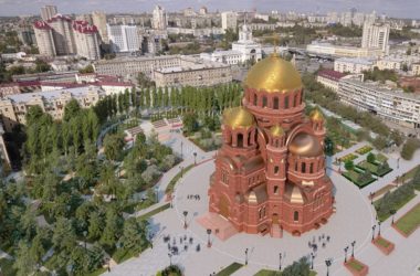 300 предложений поступило на конкурс по выбору названия для сквера у собора Александра Невского