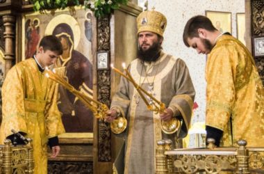 Архиерейская служба в день Собора Московских святителей
