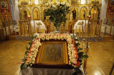 Евангелие дня: Литургия в день святителя Николая Чудотворца