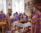 Митрополит Феодор совершил Литургию и чин освящения меда в Свято-Вознесенской обители