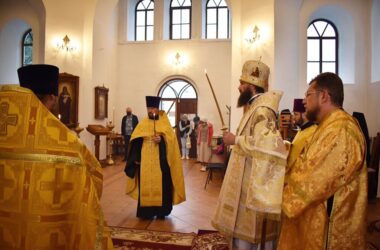 Накануне отдания праздника Успения Богородицы митрополит Феодор совершил всенощное бдение