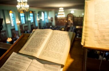 В Волгоградской епархии проводится обучение основам регентского дела
