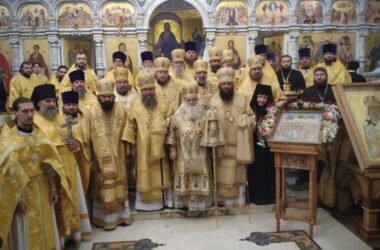 Архипастыри совершили Литургию в ташкентском Свято-Успенском кафедральном соборе