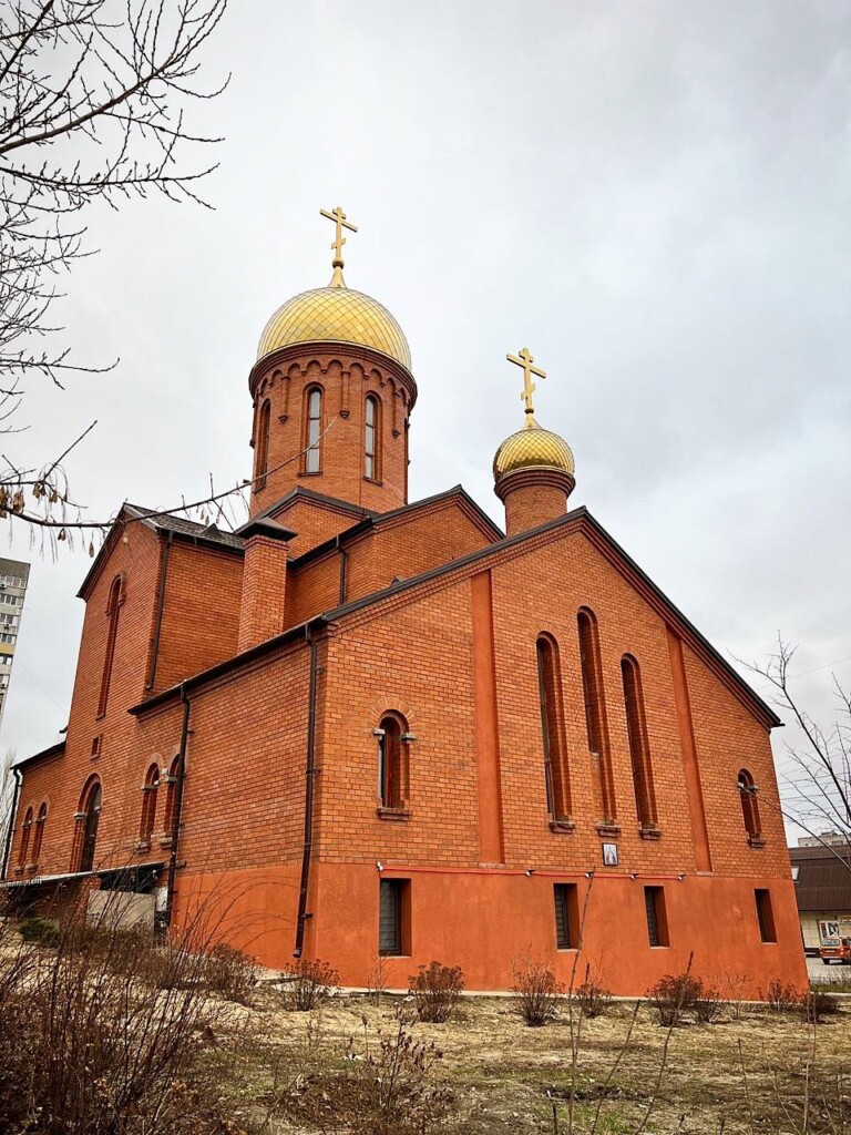 В храме иконы Богородицы «Знамение» совершено архиерейское богослужение |  10.12.2021 | Волгоград - БезФормата