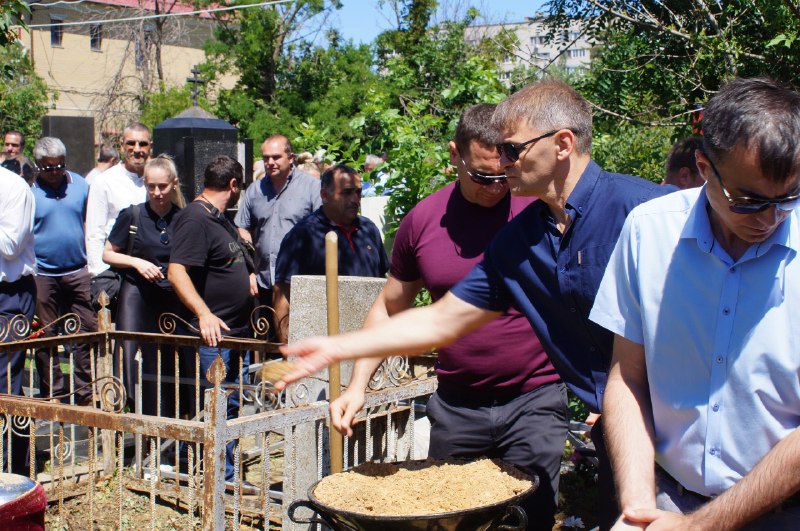 71a4b9f9-b69b-4e91-bf49-5fb2b87ae3d0