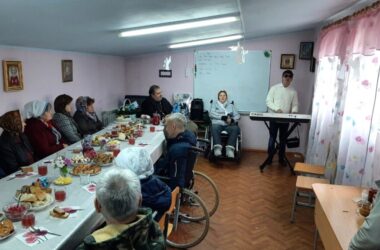 Подопечные Ергенинского дома-интерната в праздник Покрова Пресвятой Богородицы посетили храм