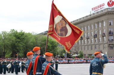 Глава Волгоградской митрополии присутствовал на Параде Победы