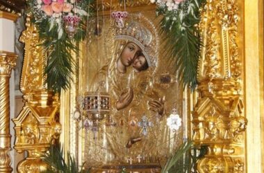 Церковь чтит Корецкую икону Божией Матери «Споручница грешных»