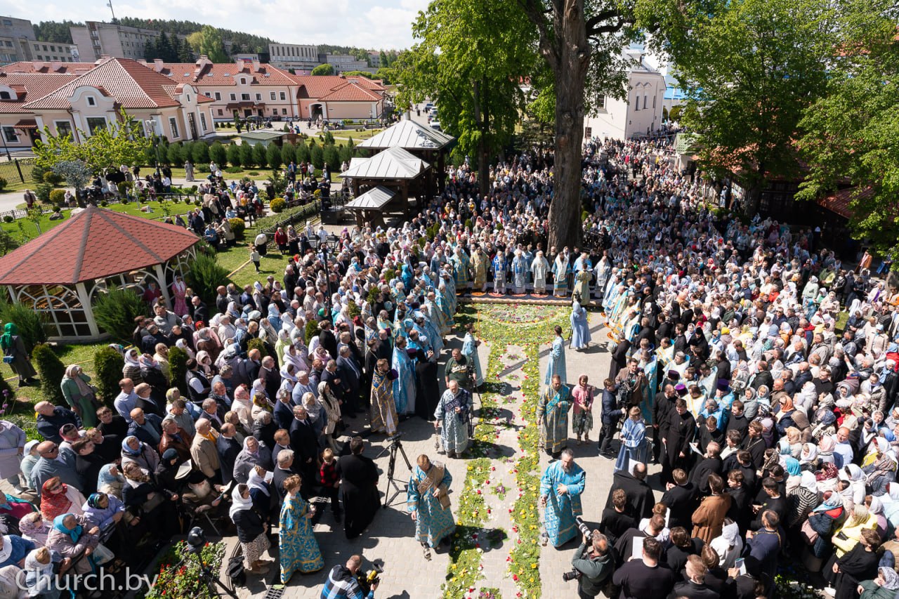 9 5287647028698018478