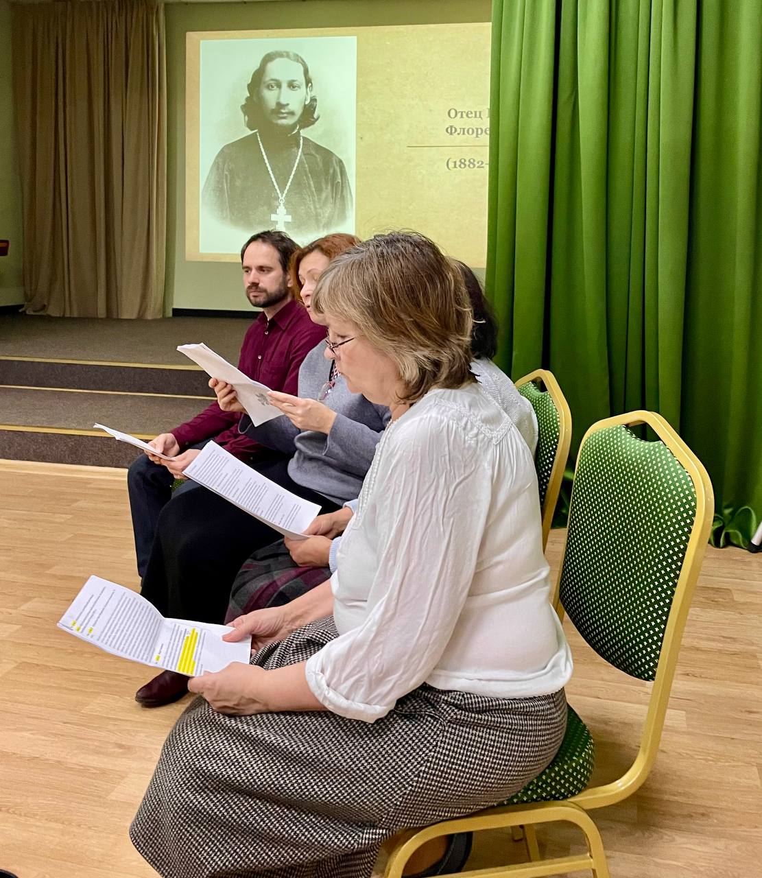 4 5244935640527342358