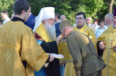 Митрополит Волгоградский и Камышинский Герман благословил участников автопробега «Дорогами победителей. Связь поколений»