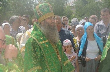 Состоялся престольный праздник в Свято-Троицком Белогорском Каменно-Бродском мужском монастыре Урюпинской епархии Волгоградской	 митрополии