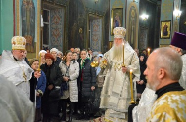 В канун праздника Святого Богоявления митрополит Волгоградский и Камышинский Герман совершил Всенощное бдение