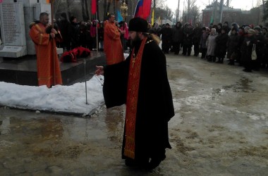 Лития о невинно убиенных мирных жителях и защитниках Сталинграда совершена у братской могилы