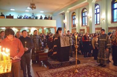 Во вторник первой седмицы Великого поста митрополит Волгоградский и Камышинский Герман совершил Великое повечерие с чтением покаянного канона прп. Андрея Критского