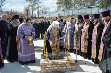 Состоялась закладка первого камня в фундамент Александро-Невского собора