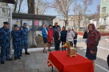 Заключенные и сотрудники ИК-9 смогли поклониться мощам святого Пантелеймона Целителя