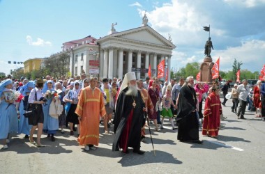 В День Победы в Волгограде состоялся крестный ход