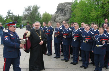 Юные волгоградские   казаки дали торжественную клятву на верность Отечеству