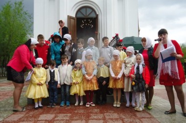 Пасхальный приходской праздник прошел в храме адмирала Феодора Ушакова