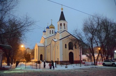 Всенощное бдение в храме в Свято-Никольском храме