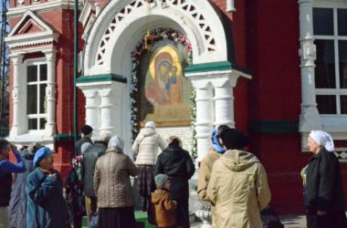 Божественная литургия в праздник Благовещения Пресвятой Богородицы