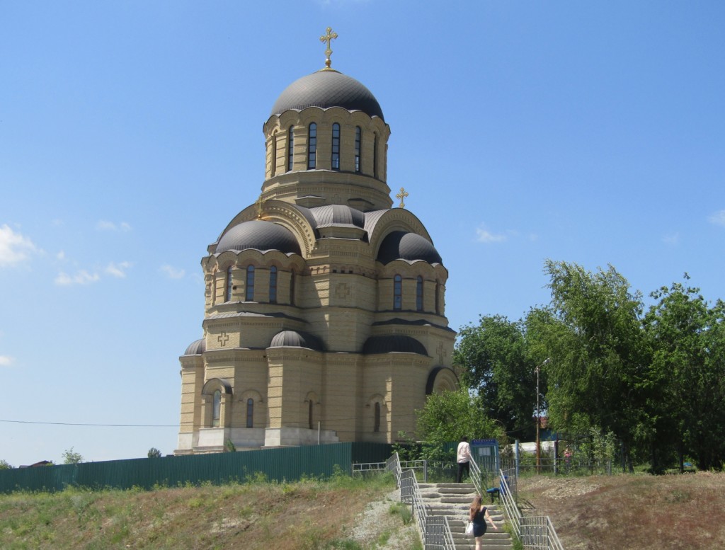 Храм Иоанна Кронштадского в Волгограде. Беседа с настоятелем |  Волгоградская епархия