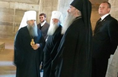 В Волгоградскую епархию с рабочим визитом прибыл митрополит Санкт-Петербургский и Ладожский Варсонофий