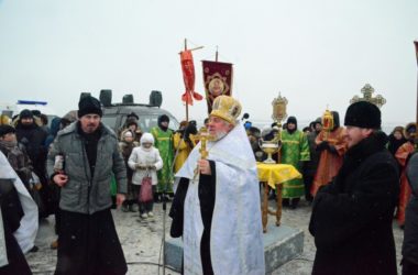 Освящение вод Волги прошло на Центральной набережной в праздник Крещения Господня