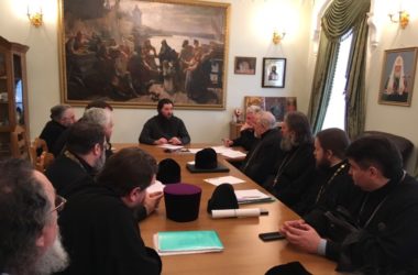 Митрополит Феодор провел рабочее совещание по организации праздничных Пасхальных торжеств