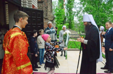 В престольный праздник храма Георгия Победоносца богослужение возглавил Владыка Феодор