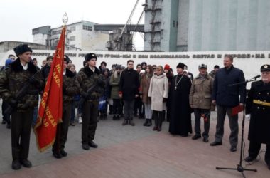 Священники Волгоградской епархии приняли участие в митинге