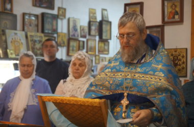 В храме Введения во храм Пресвятой Богородицы двойной праздник! Видео