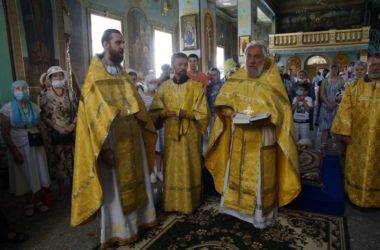 В день иконы «Прибавления ума» в храмах Волгоградской епархии молились об учащихся